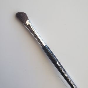 Sephora Collection pro angled shadow brush #13